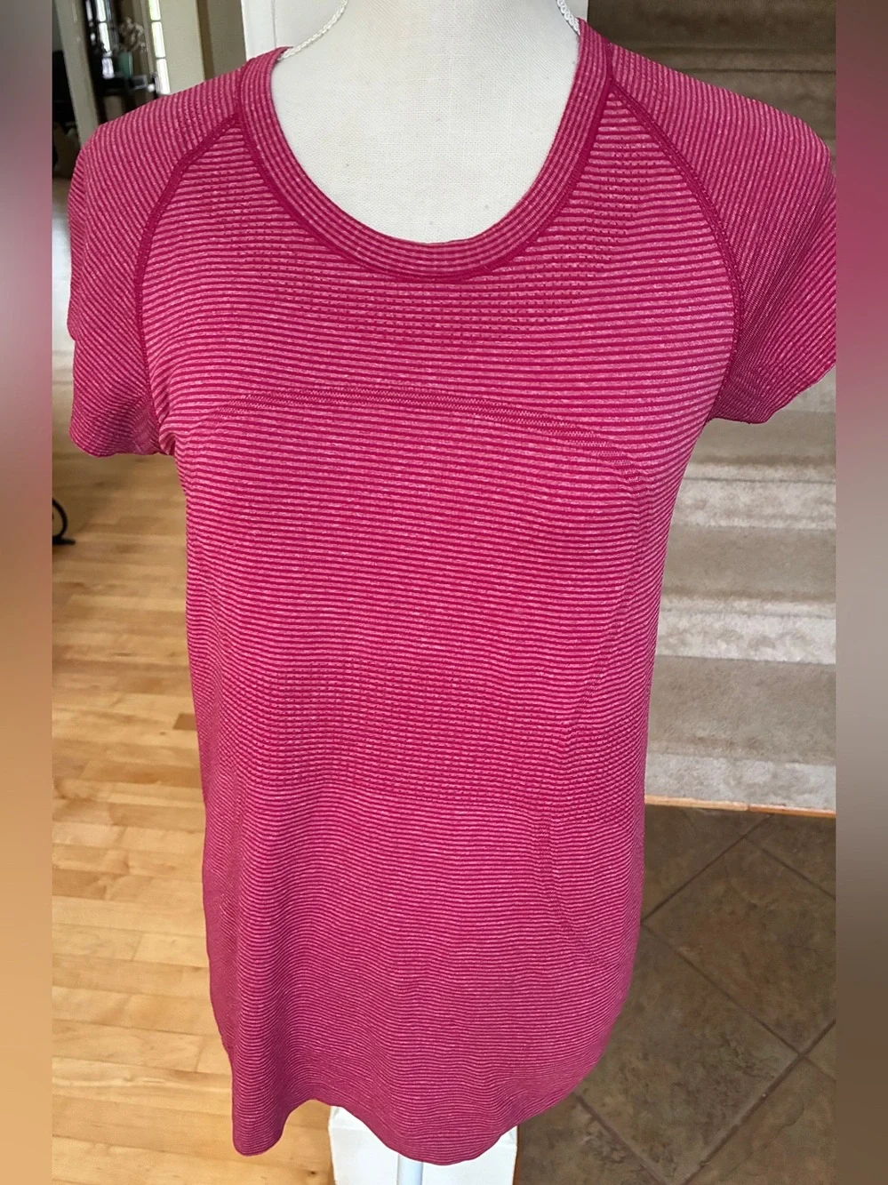 Lululemon Swiftly Tech Red Stripped Short Sleeve Running Crew Tee